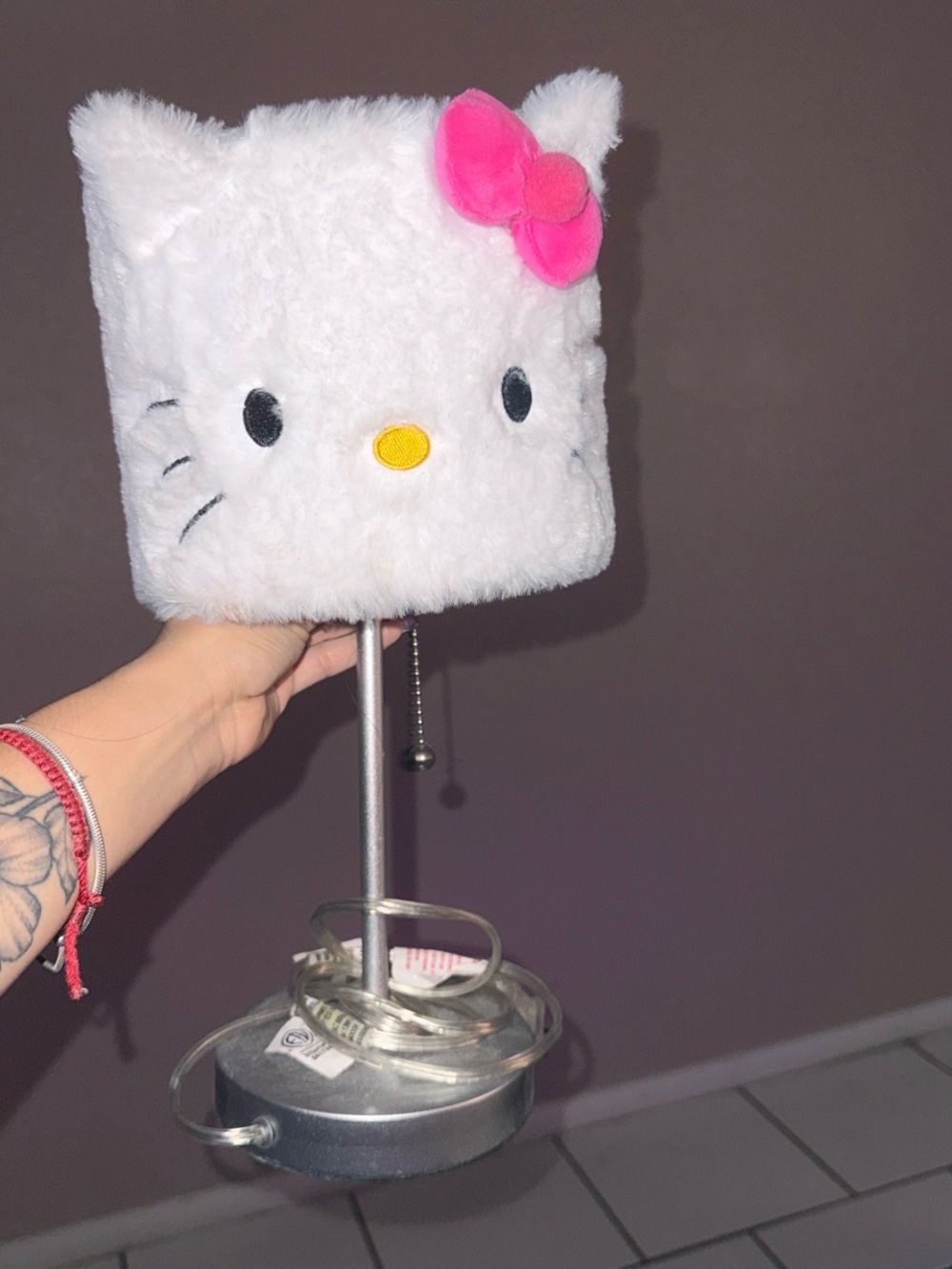 Hello Kitty Fluffy White Ceiling Pull Lamp